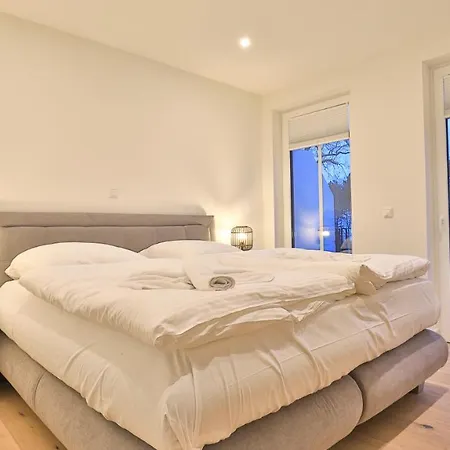 Strandhaus 14 *